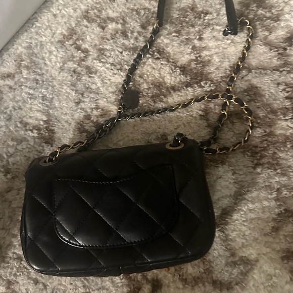 COPY - Authentic Chanel FLAP BAG - Picture 3 of 6
